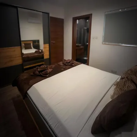 Camellia Luxury - 2 Bedroom Lägenhet *