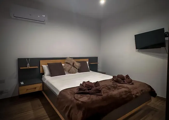 Camellia Luxury - 2 Bedroom Apartment